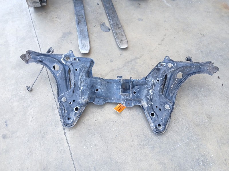 Recambio de puente delantero para citroën c4 cactus 1.2 thp 110 referencia OEM IAM 9808011780  