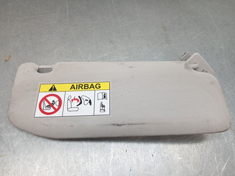 Recambio de parasol izquierdo para citroën c4 cactus 1.2 thp 110 referencia OEM IAM 98069330BJ  