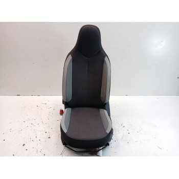ASIENTO DELANTERO IZQUIERDO 