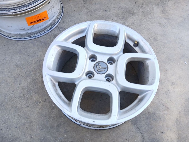 Recambio de llanta para citroën c4 cactus 1.2 thp 110 referencia OEM IAM 9802911977 x1 16 pulgadas