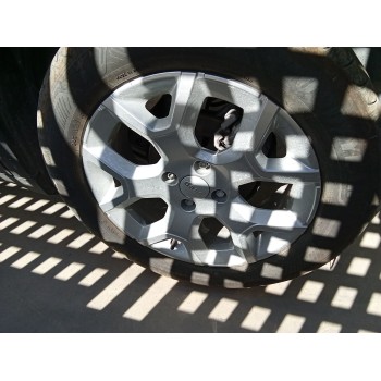 Recambio de llanta para jeep avenger (j2) electric referencia OEM IAM 52197382 x1 17 pulgadas