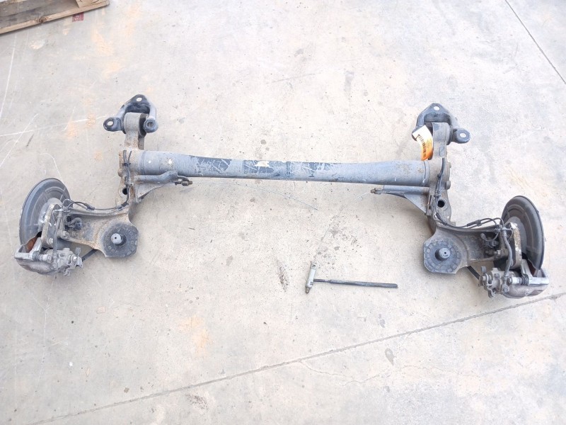 Recambio de puente trasero para opel meriva b 1.7 16v cdti referencia OEM IAM 13268610  