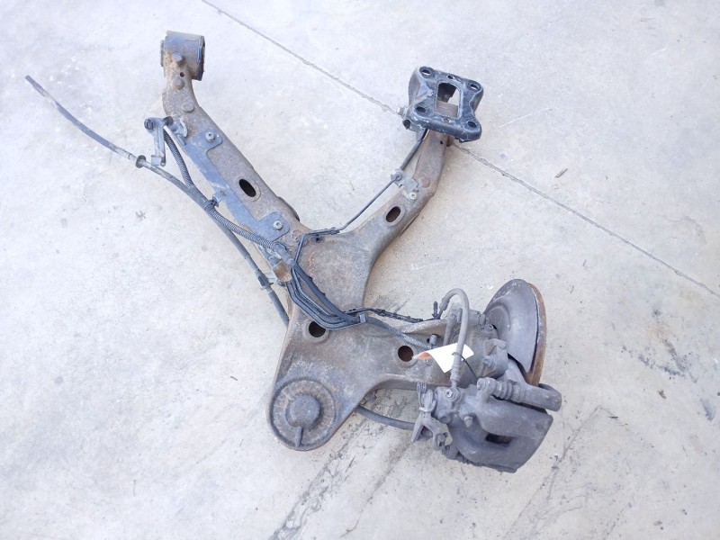 Recambio de mangueta trasera derecha para opel vivaro c furgoneta (k0) 1.5 4x4 referencia OEM IAM   
