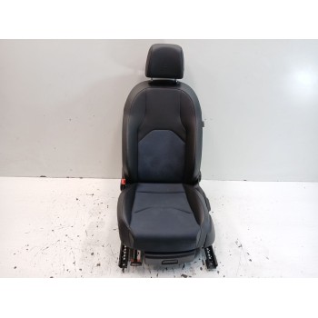 ASIENTO DELANTERO IZQUIERDO 