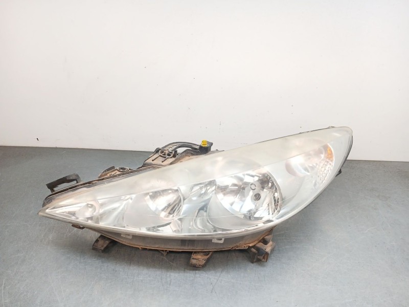 Recambio de faro izquierdo para peugeot 207/207+ (wa_, wc_) 1.4 hdi referencia OEM IAM 620895  