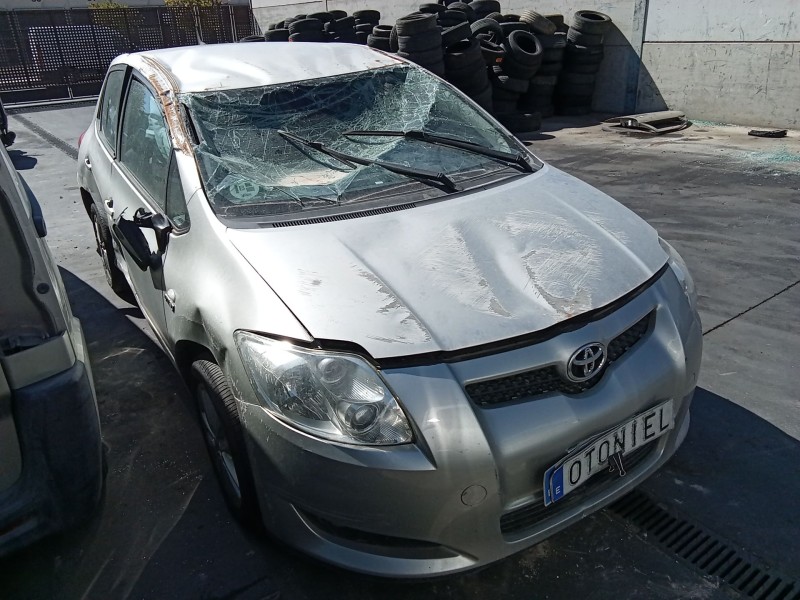 TOYOTA AURIS (_E15_)