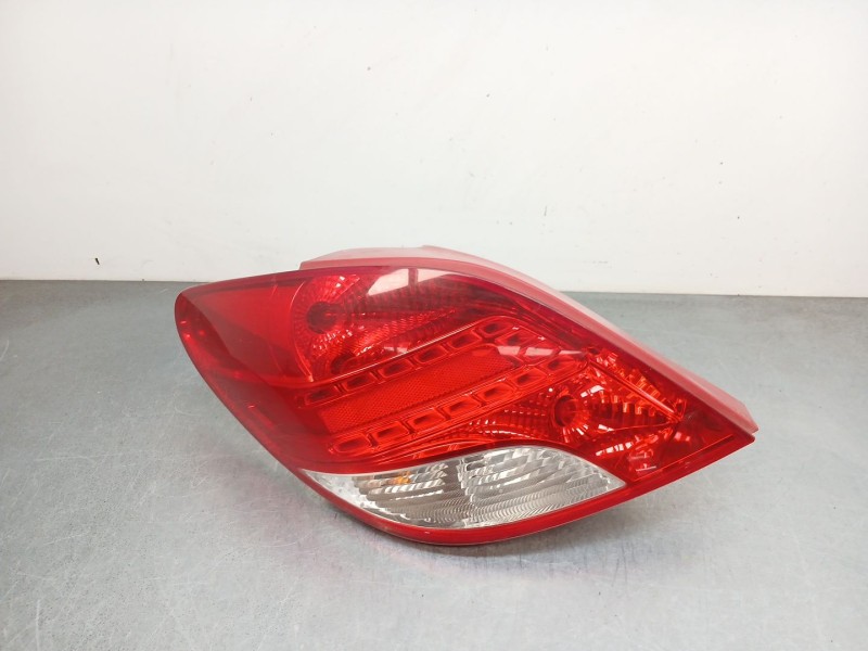 Recambio de piloto trasero izquierdo para peugeot 207/207+ (wa_, wc_) 1.4 hdi referencia OEM IAM 9686566080  