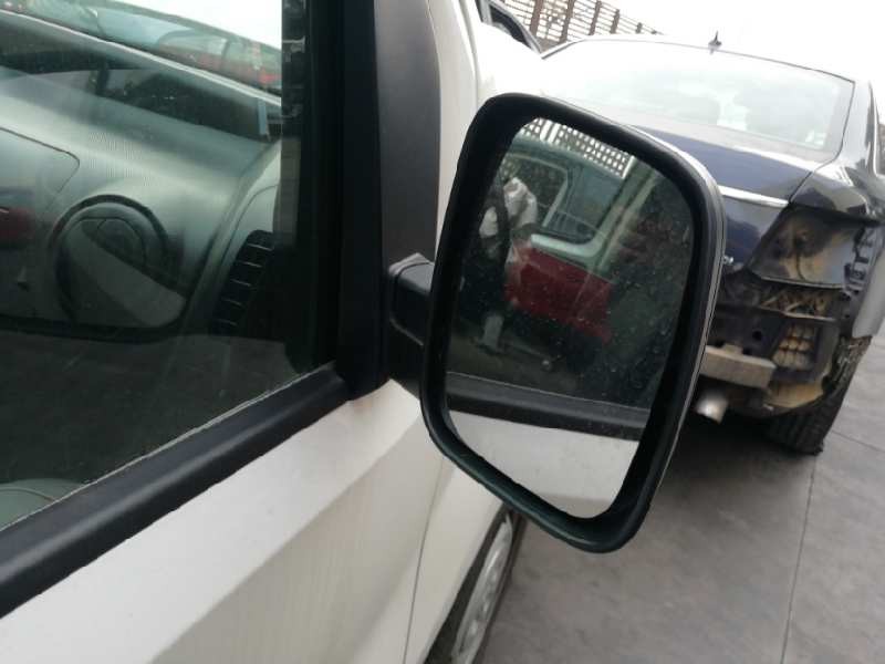Recambio de retrovisor derecho para citroën nemo attraction referencia OEM IAM 735460567 ELECTRICO 