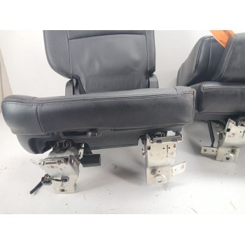 Recambio de asientos traseros para citroën c-crosser 2.2 hdi fap cat referencia OEM IAM   