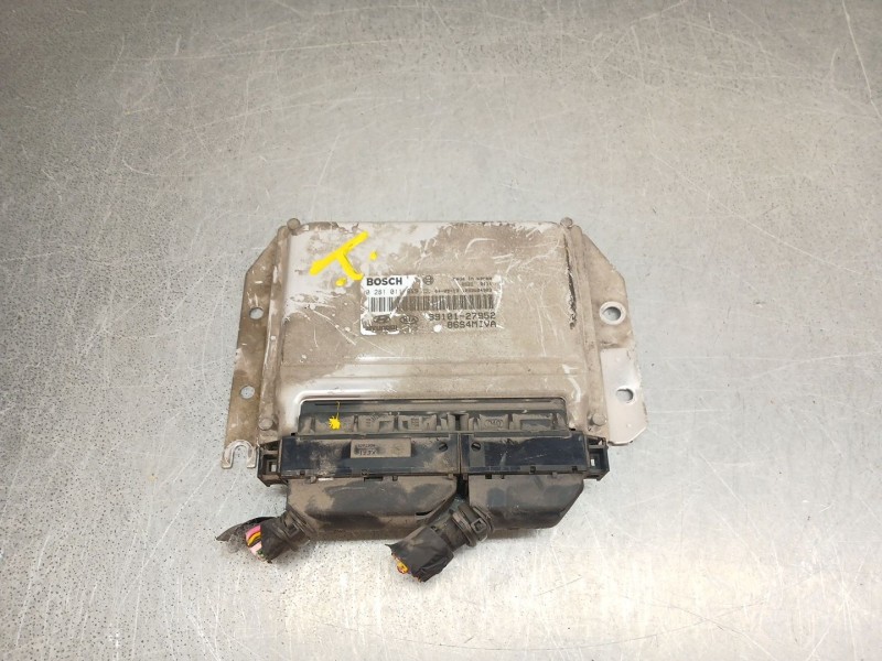 Recambio de centralita motor uce para hyundai santa fé i (sm) 2.0 crdi 4x4 referencia OEM IAM 0281011889  
