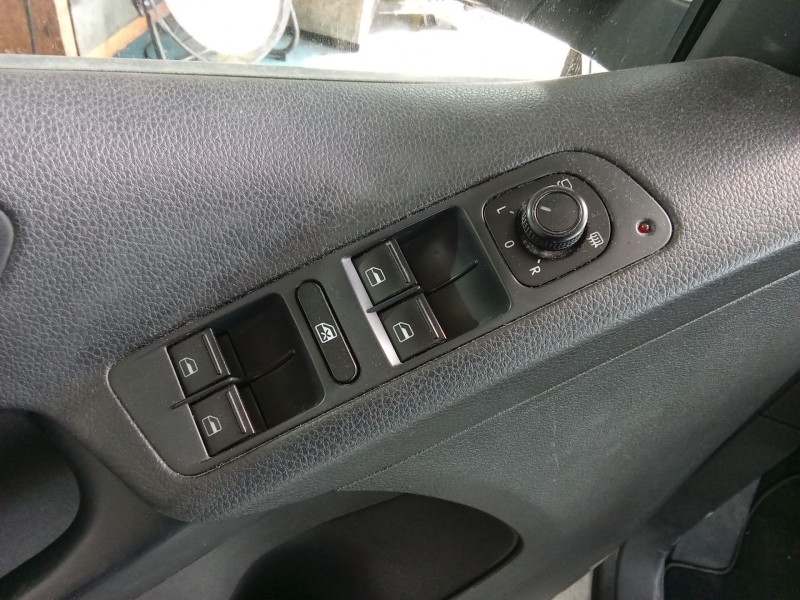 Recambio de mando elevalunas delantero izquierdo para volkswagen tiguan (5n_) 2.0 tdi referencia OEM IAM 1K4959857CREH  