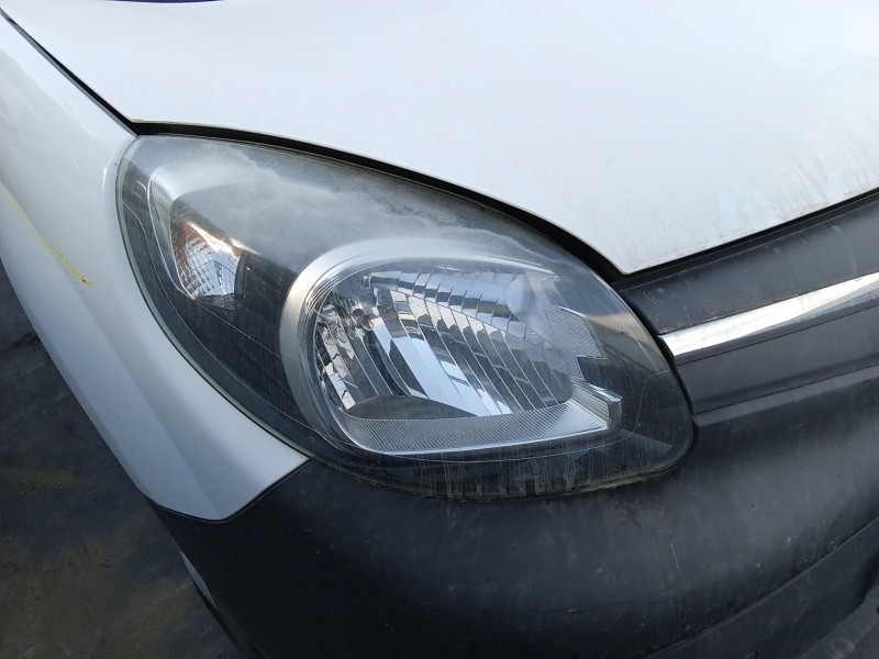 Recambio de faro derecho para renault kangoo express (fw0/1_) z.e. (fw0z, fw1z) referencia OEM IAM 7701068178  