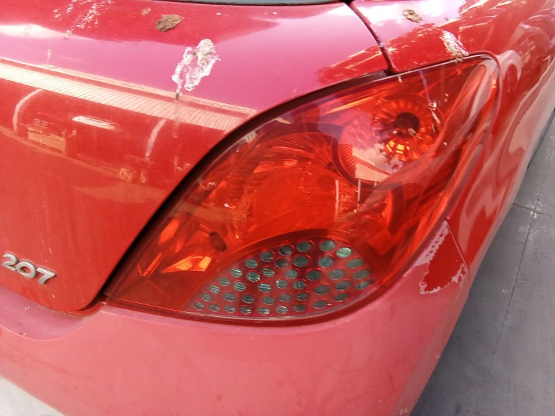 Recambio de piloto trasero derecho para peugeot 207/207+ (wa_, wc_) 1.4 16v referencia OEM IAM 6351Y7  