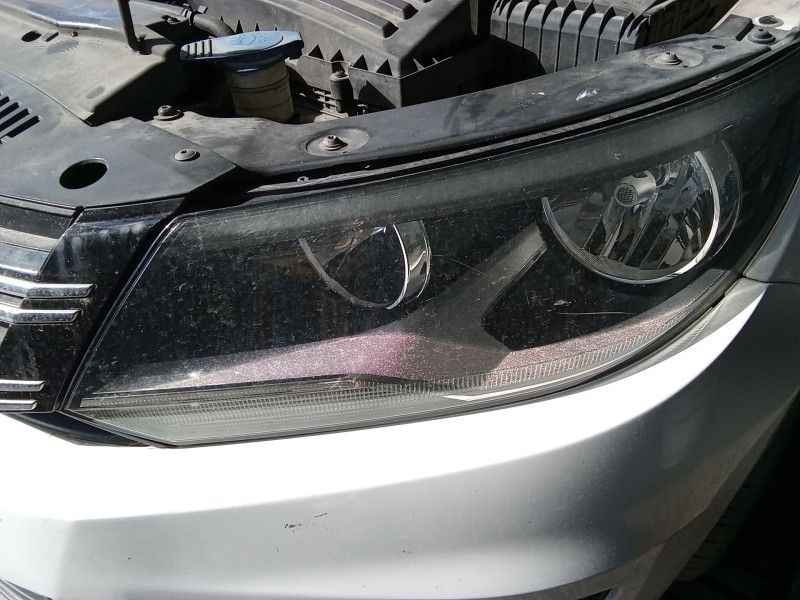 Recambio de faro izquierdo para volkswagen tiguan (5n_) 2.0 tdi referencia OEM IAM 5N1941005C  