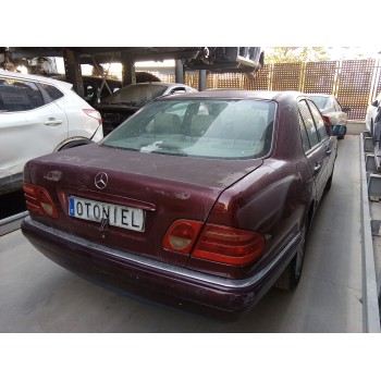 mercedes-benz clase e (w210) del año 1998