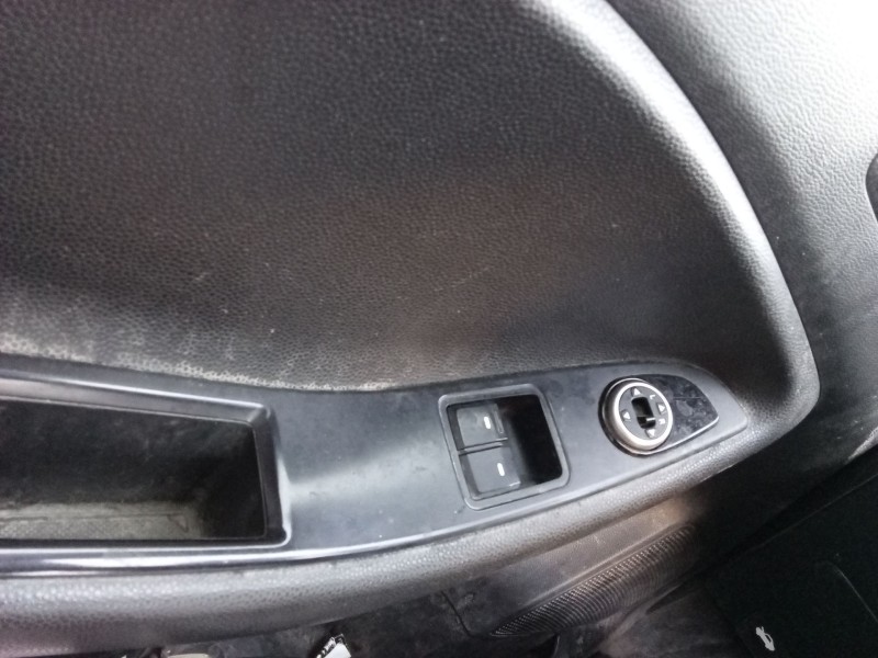 Recambio de mando elevalunas delantero izquierdo para hyundai i20 ii (gb, ib) 1.4 crdi referencia OEM IAM 93570C80404X  