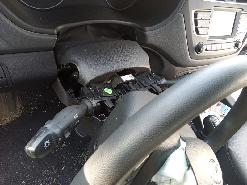 Recambio de mando multifuncion para hyundai i20 ii (gb, ib) 1.2 referencia OEM IAM 299141431  