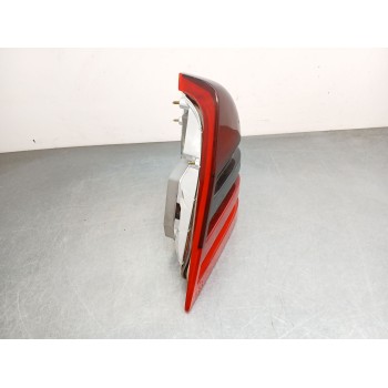 Recambio de piloto trasero derecho para mercedes-benz clase c (w202) c 180 (202.018) referencia OEM IAM 2028203664  