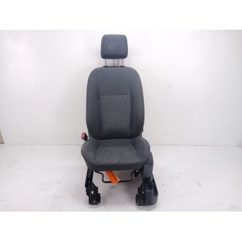 ASIENTO DELANTERO IZQUIERDO 