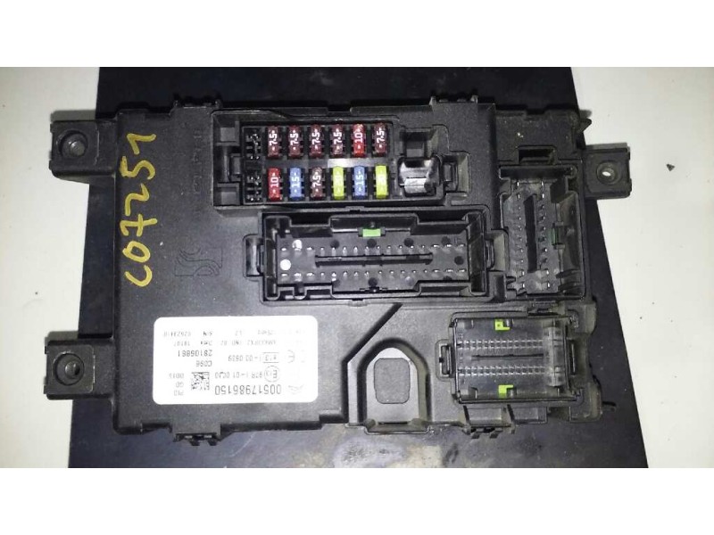 Recambio de caja reles / fusibles para fiat grande punto (199) 1.9 multijet sport (01.2007) referencia OEM IAM 00517986150  