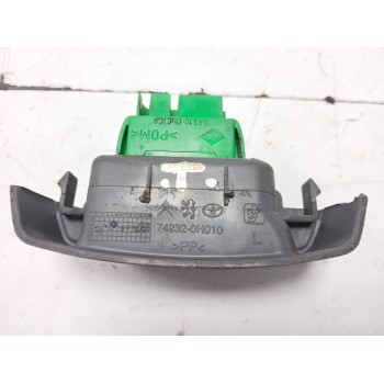 Recambio de mando elevalunas delantero izquierdo para peugeot 107 (pm_, pn_) 1.0 referencia OEM IAM 742320H010  