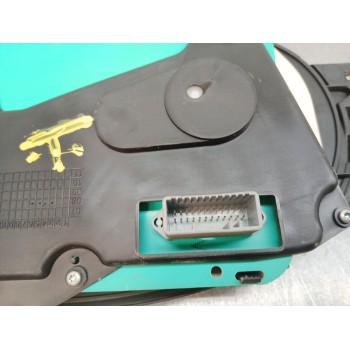 Recambio de cuadro instrumentos para dacia sandero 1.6 cat referencia OEM IAM 8200733621g  