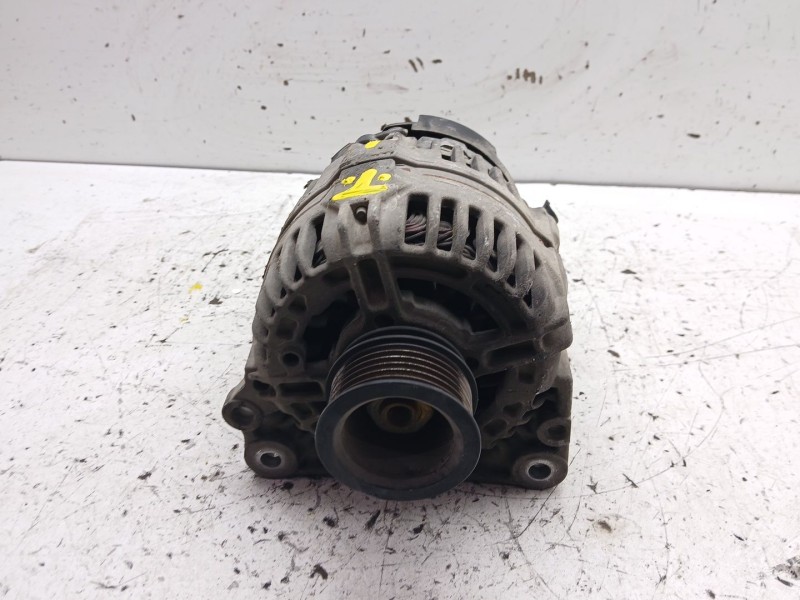 Recambio de alternador para volkswagen golf iv (1j1) 1.4 16v referencia OEM IAM 028903028D  