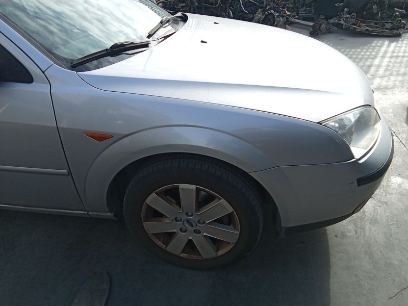 Recambio de aleta delantera derecha para ford mondeo iv sedán (ba7) 2.0 referencia OEM IAM 1204738  
