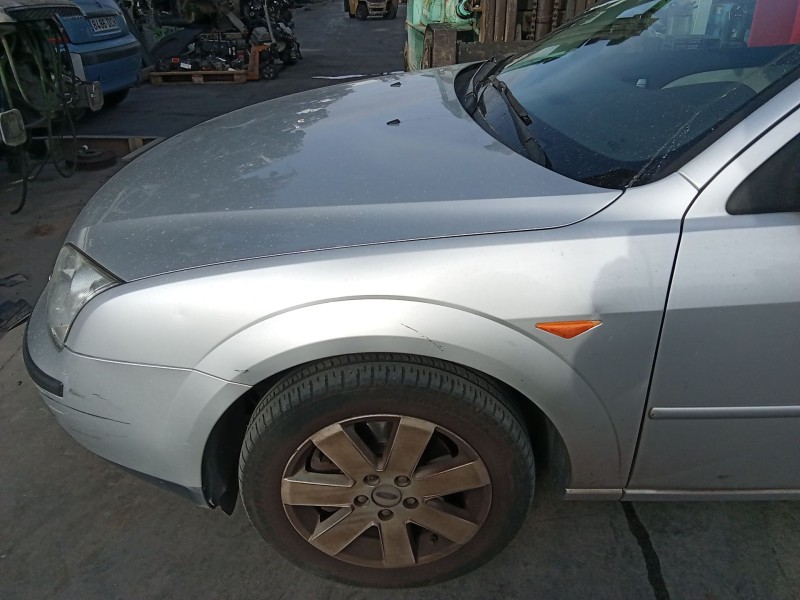 Recambio de aleta delantera izquierda para ford mondeo iv sedán (ba7) 2.0 referencia OEM IAM 1204739  