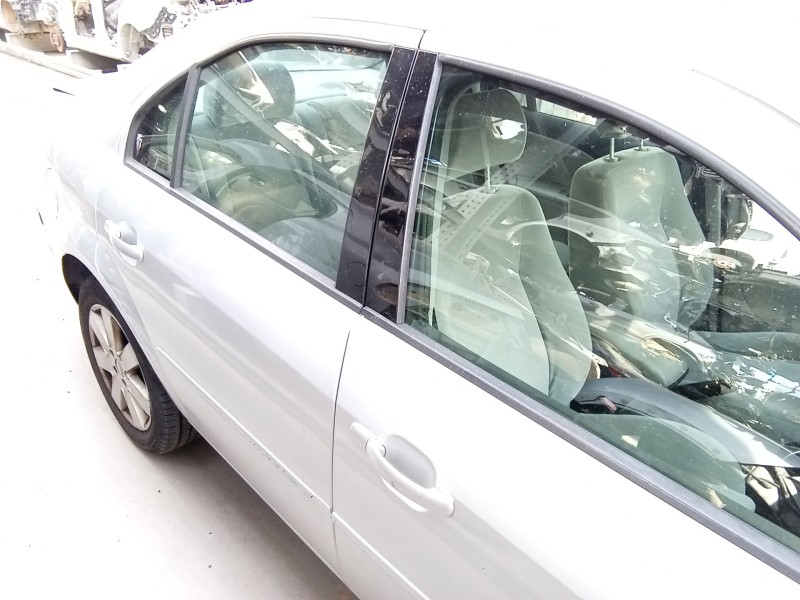Recambio de puerta trasera derecha para ford mondeo iv sedán (ba7) 2.0 referencia OEM IAM 1446441  