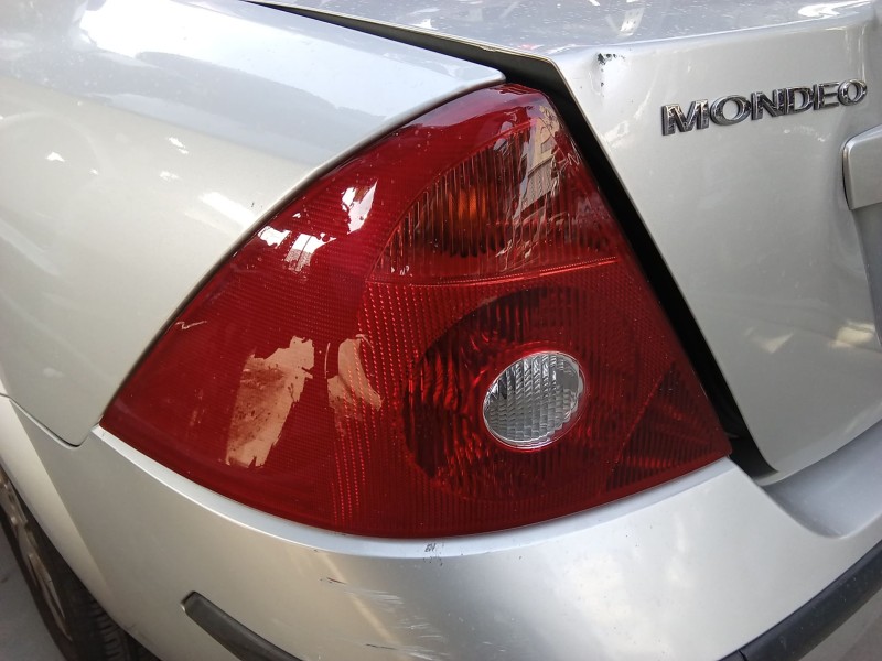 Recambio de piloto trasero izquierdo para ford mondeo iv sedán (ba7) 2.0 referencia OEM IAM 1371861  