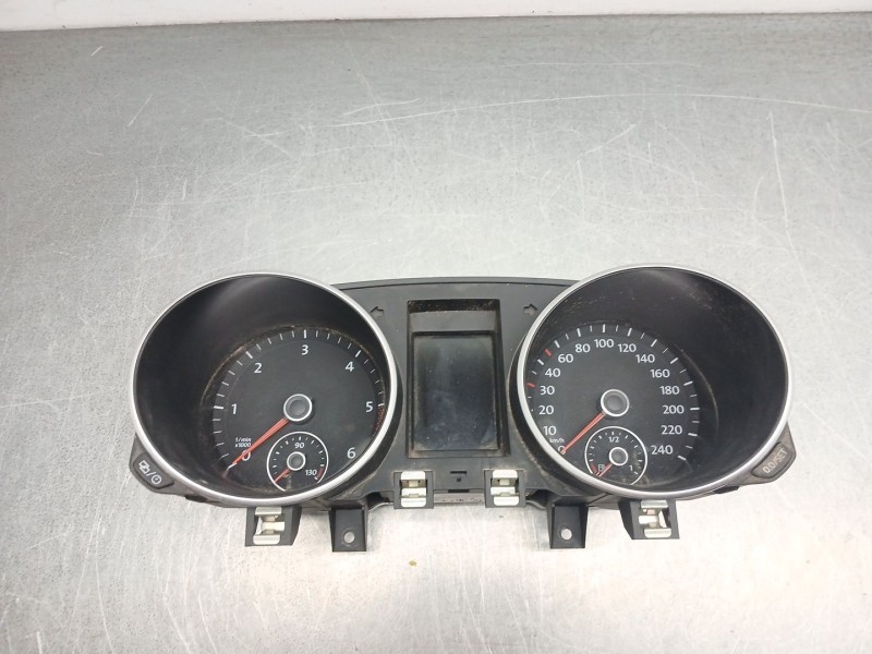 Recambio de cuadro instrumentos para volkswagen golf vi (5k1) 1.6 tdi referencia OEM IAM 5k0920873a  