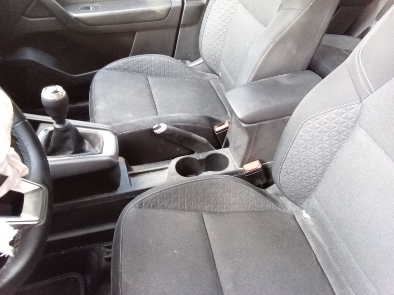 Recambio de apoyabrazos central para renault captur ii (hf_) lpg (hfmt) referencia OEM IAM   