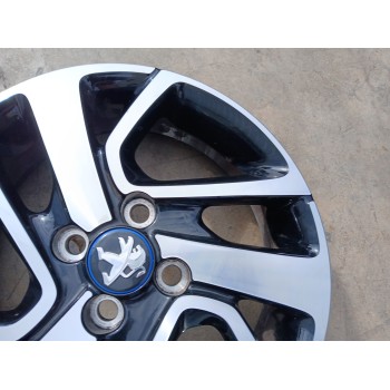 Recambio de llanta para peugeot 108 1.0 vti 72 referencia OEM IAM B000908277 X1 15 PULGADAS