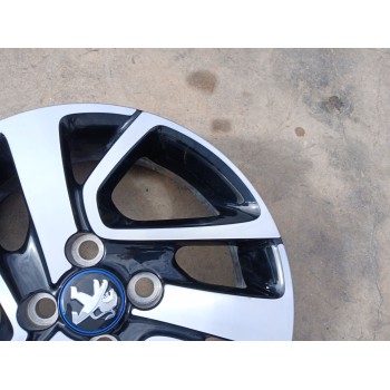 Recambio de llanta para peugeot 108 1.0 vti 72 referencia OEM IAM B000908277 X1 15 PULGADAS