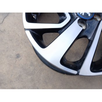 Recambio de llanta para peugeot 108 1.0 vti 72 referencia OEM IAM B000908277 X1 15 PULGADAS