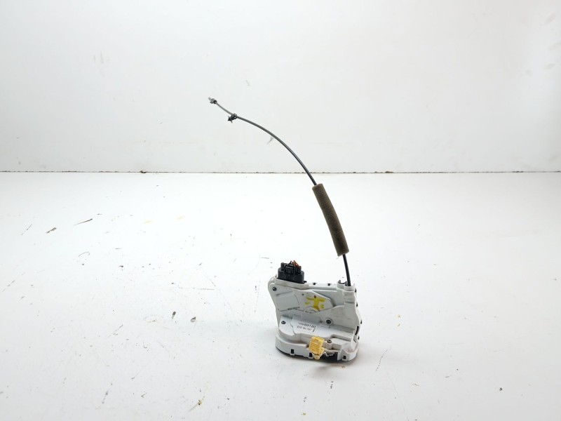 Recambio de cerradura puerta delantera derecha para maxus edeliver 3 furgoneta electric referencia OEM IAM C00083120  