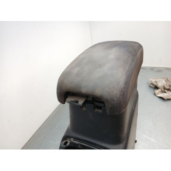 Recambio de apoyabrazos central para citroën c-crosser 2.2 hdi fap cat referencia OEM IAM 8011a083  