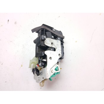 Recambio de cerradura puerta lateral derecha para maxus edeliver 3 furgoneta electric referencia OEM IAM 64810152  