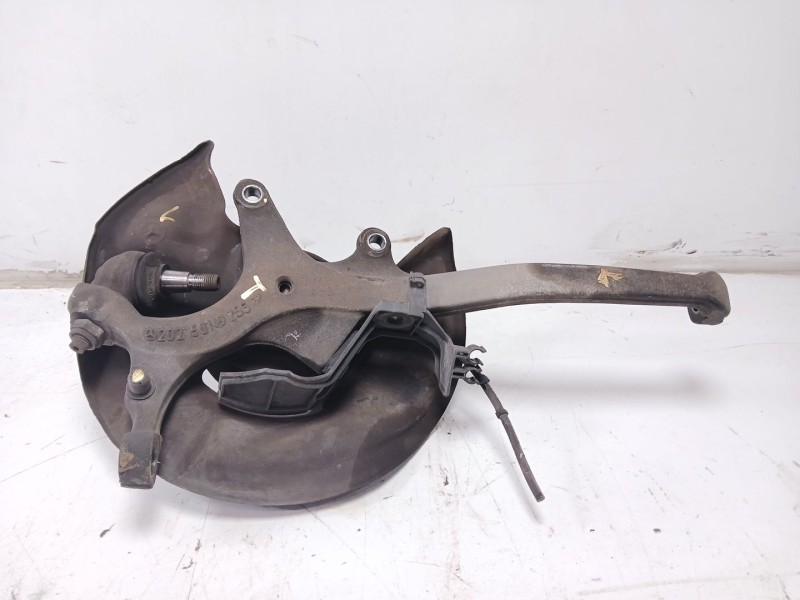 Recambio de mangueta delantera derecha para mercedes-benz clase c (w202) c 180 (202.018) referencia OEM IAM 2023300120  