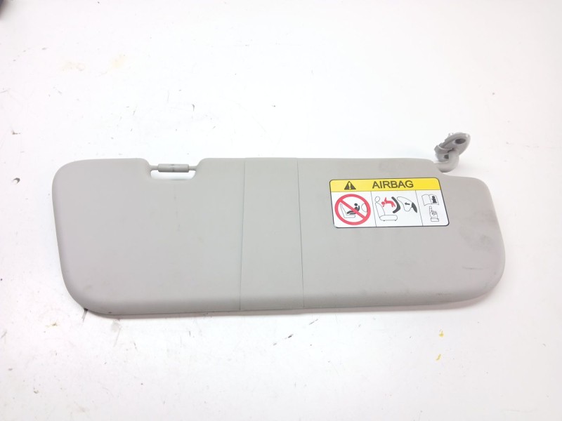 Recambio de parasol derecho para maxus edeliver 3 furgoneta electric referencia OEM IAM C00197700  