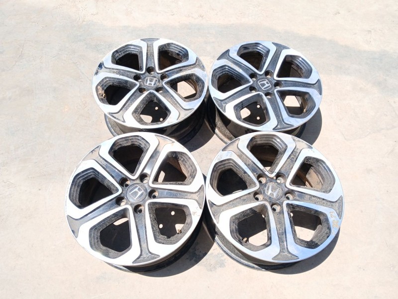 Recambio de juego llantas para honda hr-v (ru) 1.5 (ru1) referencia OEM IAM 17 pulgadas x4 7JX17 ET55