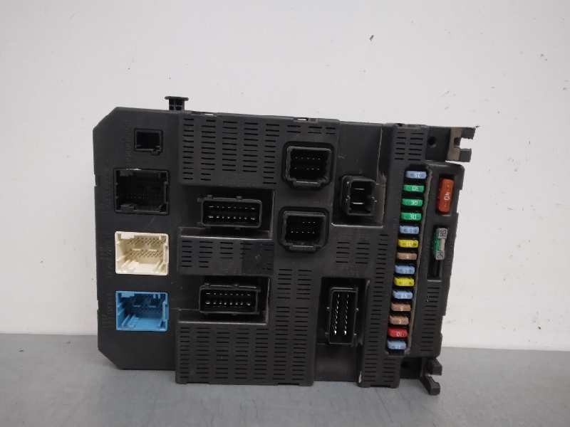 Recambio de centralita bsi para peugeot 207 x-line referencia OEM IAM 9659285380 CARCASA ROTA 