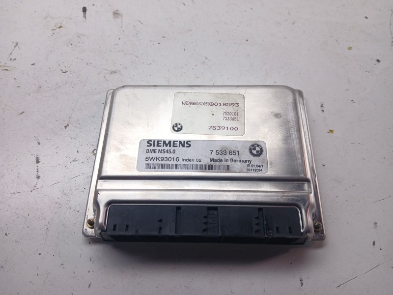 Recambio de centralita motor uce para bmw 5 (e60) 520 i referencia OEM IAM 7533651  