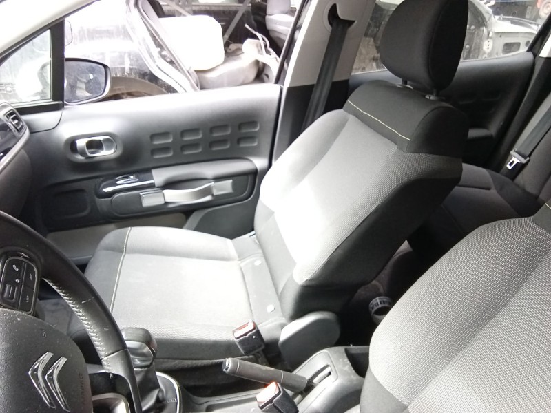 Recambio de asiento delantero derecho para citroën c3 iii (sx) 1.2 thp 110 referencia OEM IAM   