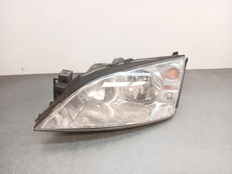 Recambio de faro izquierdo para ford mondeo iii sedán (b4y) 2.0 16v referencia OEM IAM 1435624  