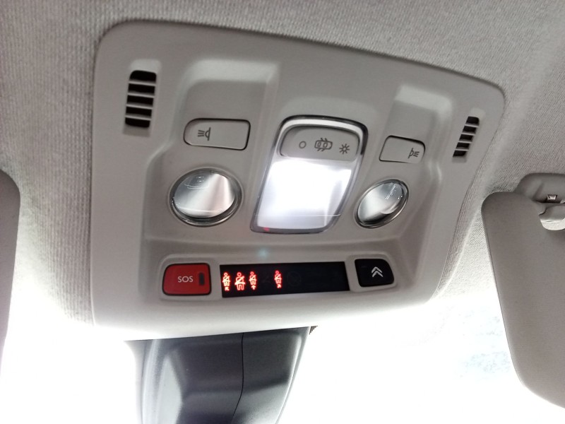 Recambio de luz interior para citroën c3 iii (sx) 1.2 thp 110 referencia OEM IAM   