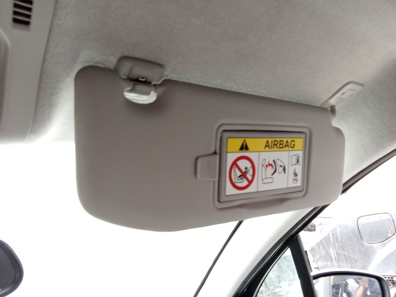 Recambio de parasol derecho para citroën c3 iii (sx) 1.2 thp 110 referencia OEM IAM 98100807BJ  