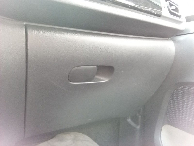 Recambio de guantera para citroën c3 iii (sx) 1.2 thp 110 referencia OEM IAM 98124977ZD  