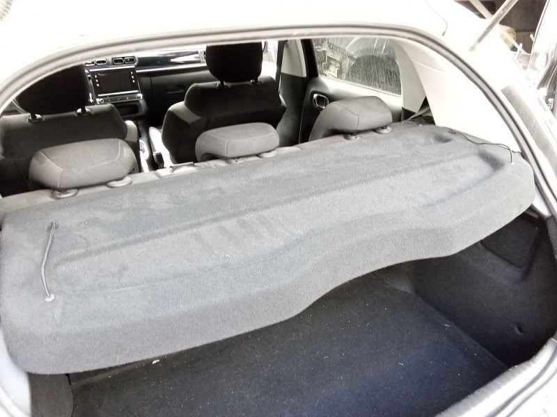 Recambio de bandeja trasera para citroën c3 iii (sx) 1.2 thp 110 referencia OEM IAM 98133519ZD  